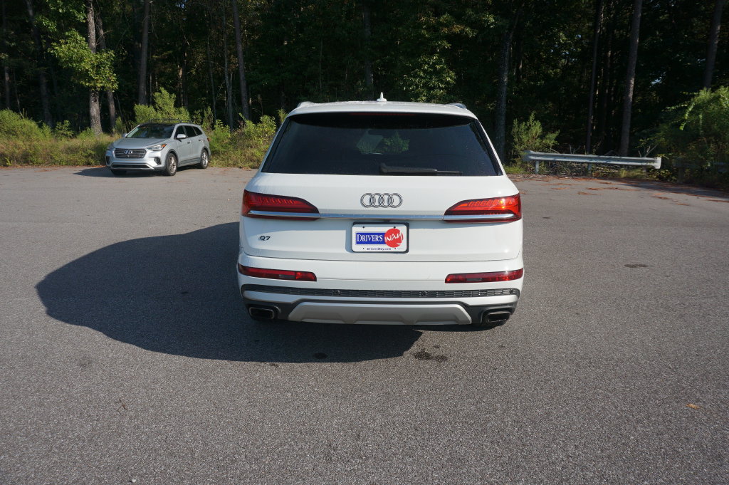 Used 2025 Audi Q7 3.0T Premium Plus AWD/4WD image 21