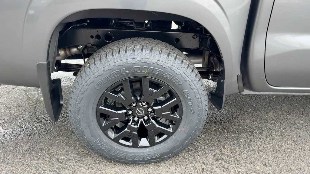 New 2026 Nissan Frontier SV w/ Tow Package image 7