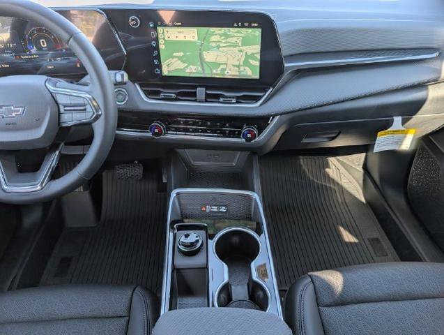 New 2027 Chevrolet Equinox LT w/ Convenience Package II FWD image 9