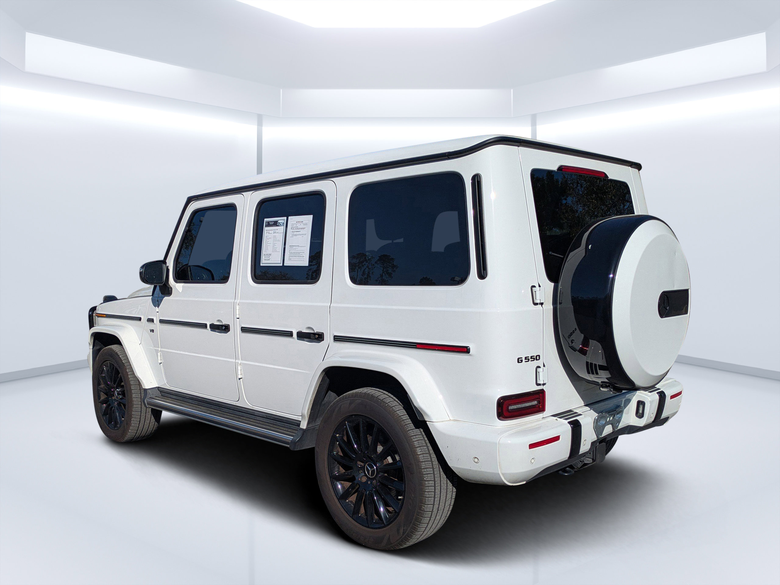 Used 2022 Mercedes-Benz G 550 image 8