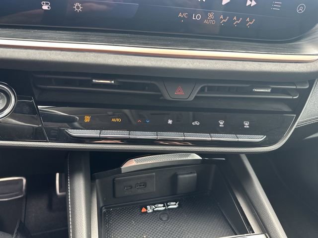 Used 2024 Buick Envision Sport Touring AWD/4WD image 20