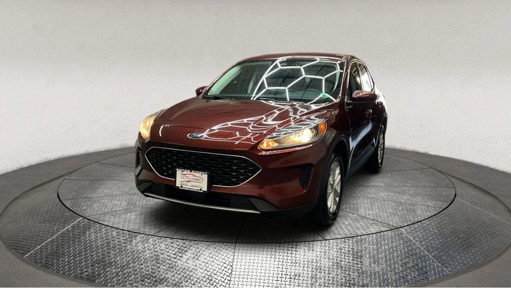 Used 2021 Ford Escape SE image 3