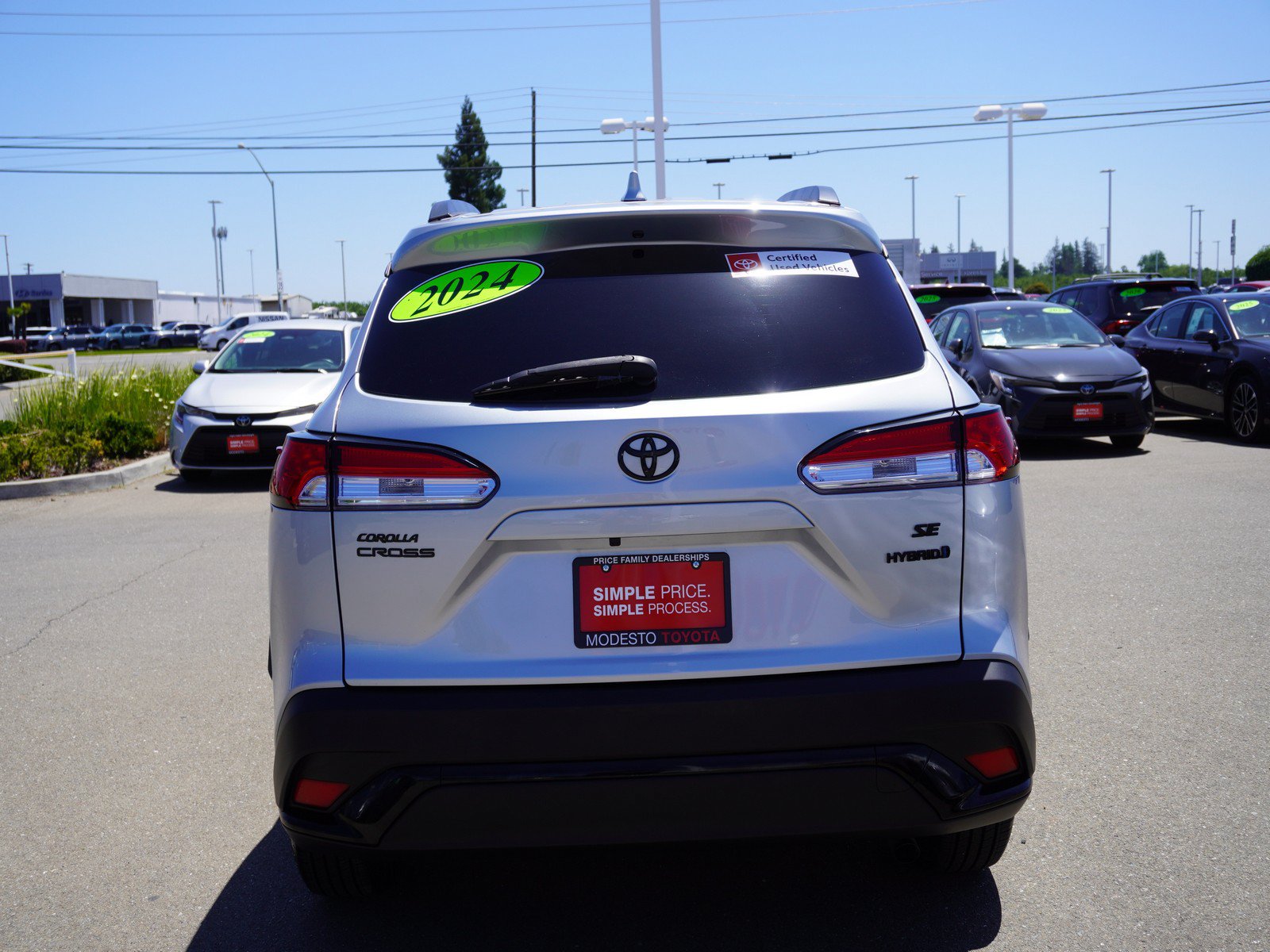 Used 2024 Toyota Corolla Cross AWD Hybrid w/ Moonroof Package image 10