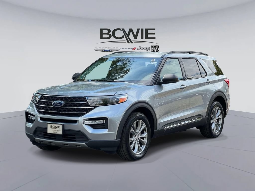 Used 2023 Ford Explorer XLT w/ Equipment Group 202A AWD/4WD image 5