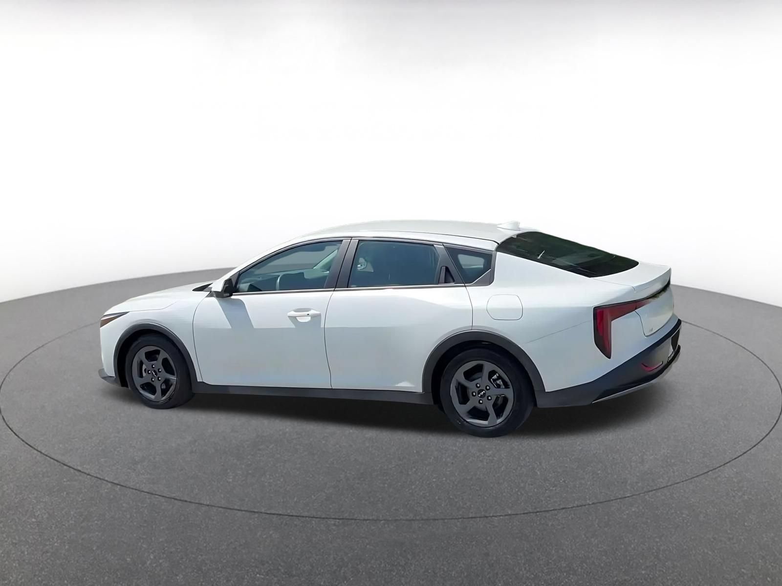 Used 2025 Kia K4 FWD image 9
