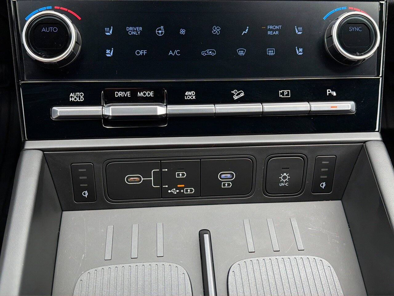 Certified 2025 Hyundai Santa Fe Calligraphy AWD/4WD image 24