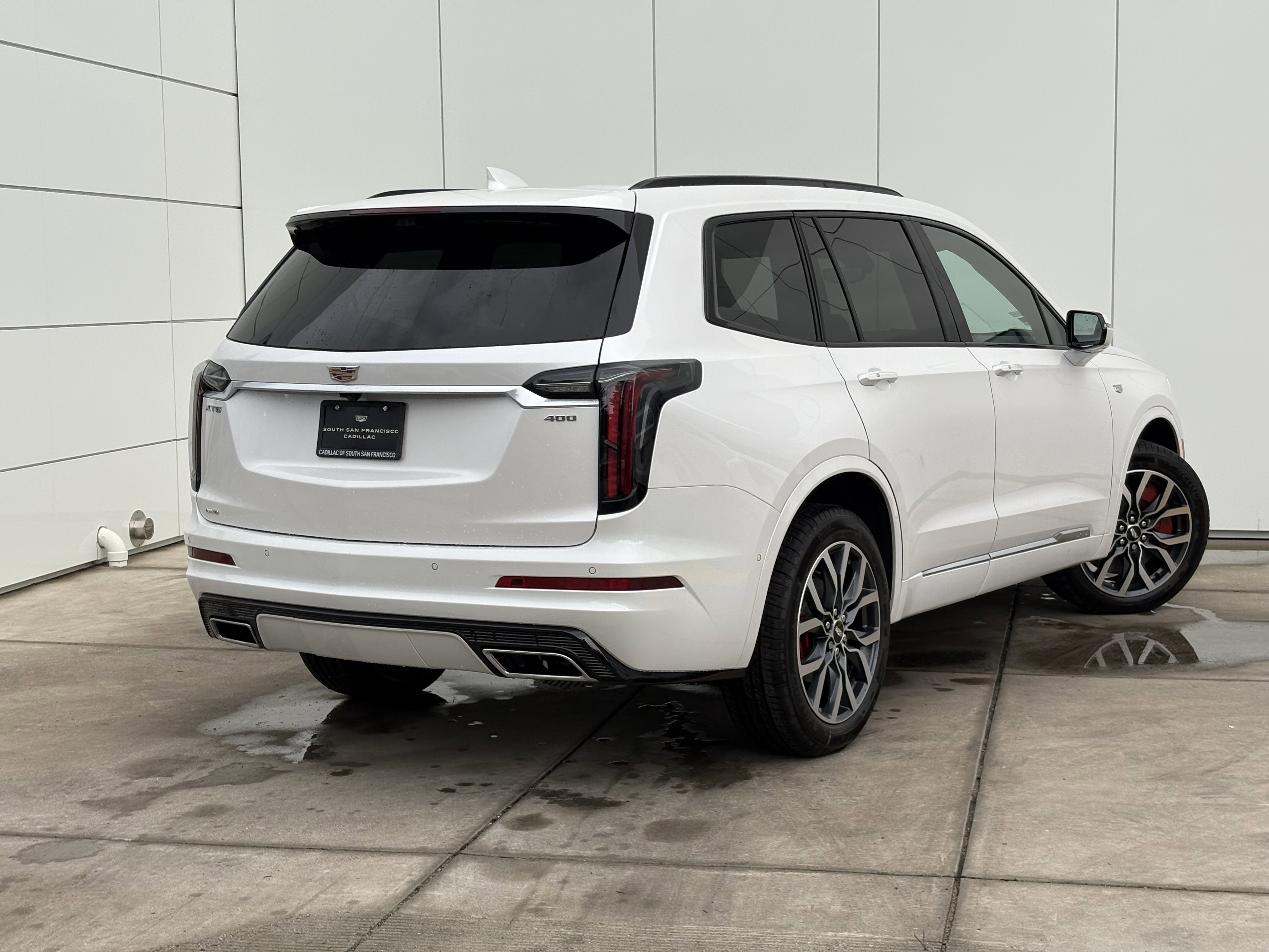 New 2025 Cadillac XT6 Sport w/ Technology Package image 6