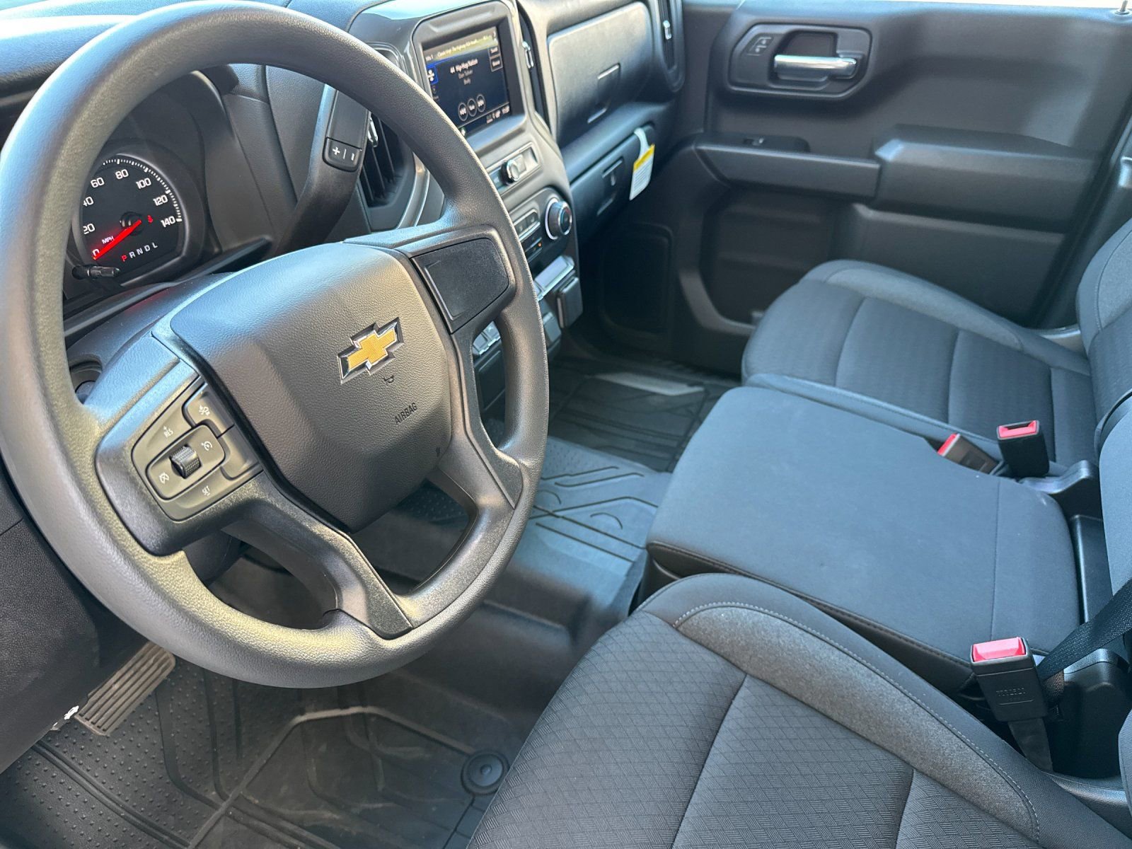 New 2026 Chevrolet Silverado 1500 Custom w/ LPO, Dark Essentials Package image 9