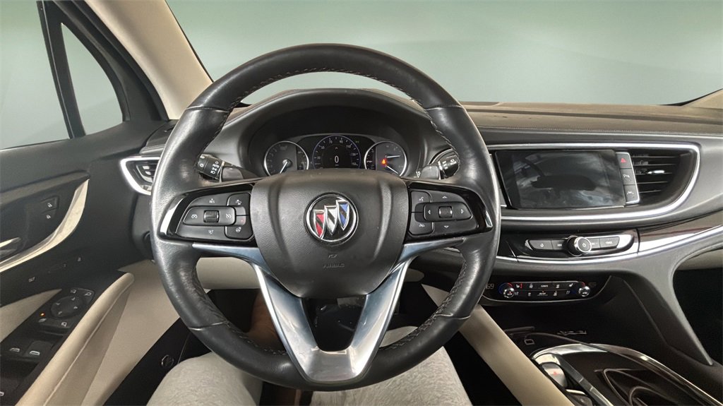 Used 2023 Buick Enclave Avenir image 17