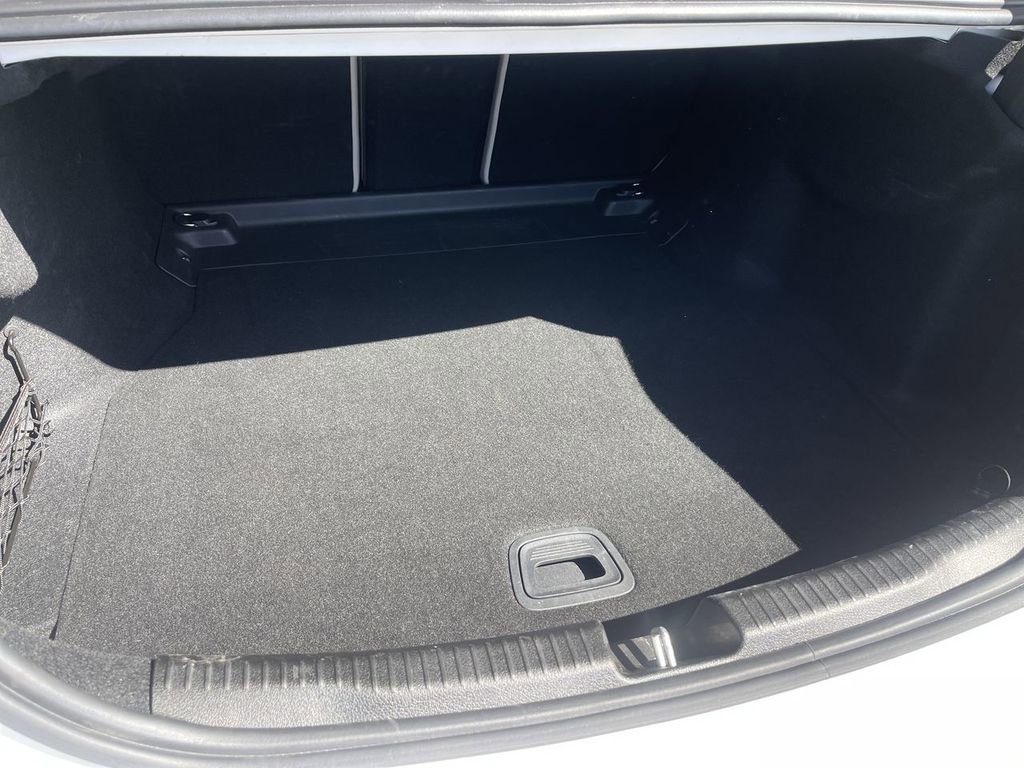 Used 2025 Mercedes-Benz C 300 4MATIC Sedan image 25