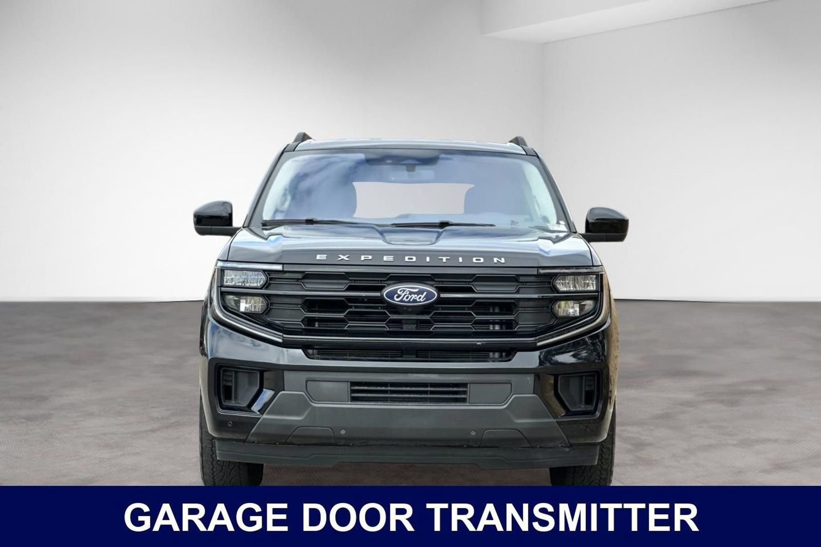 Used 2025 Ford Expedition Active AWD/4WD image 9