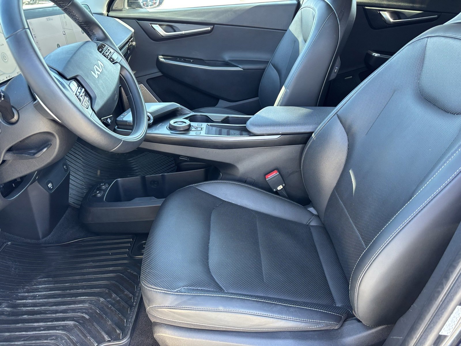 Used 2023 Kia EV6 Wind image 11