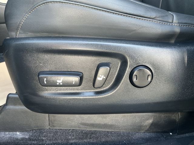 Used 2020 Lexus GX 460 Premium w/ Premium Package AWD/4WD image 16