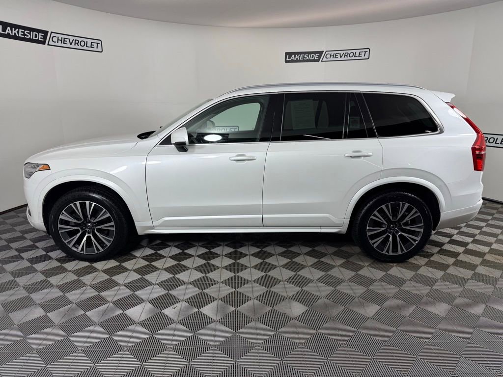 Used 2020 Volvo XC90 T5 Momentum image 3