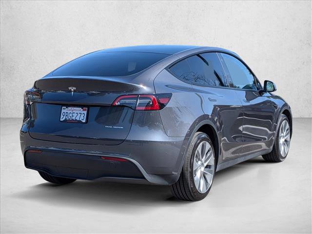 Used 2022 Tesla Model Y Long Range AWD/4WD image 5