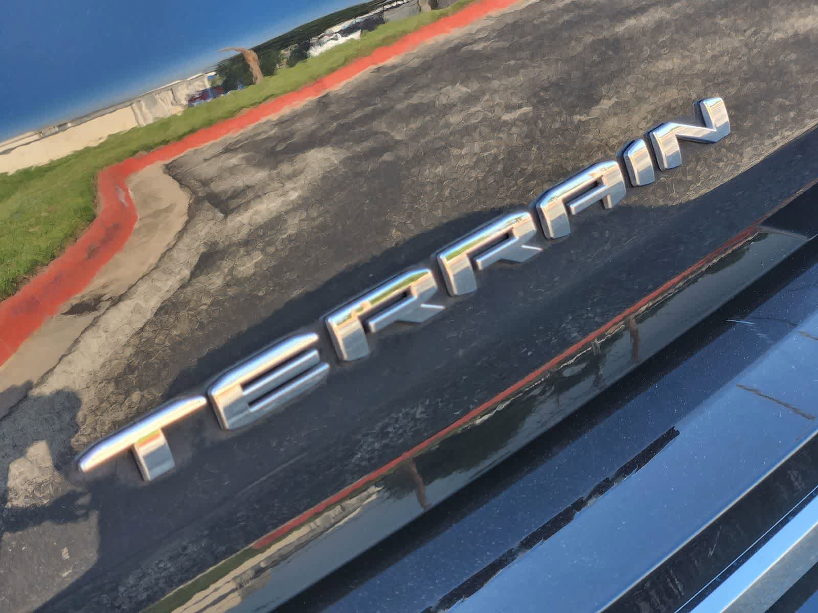 Used 2023 GMC Terrain Denali w/ Black Diamond Edition AWD/4WD image 11