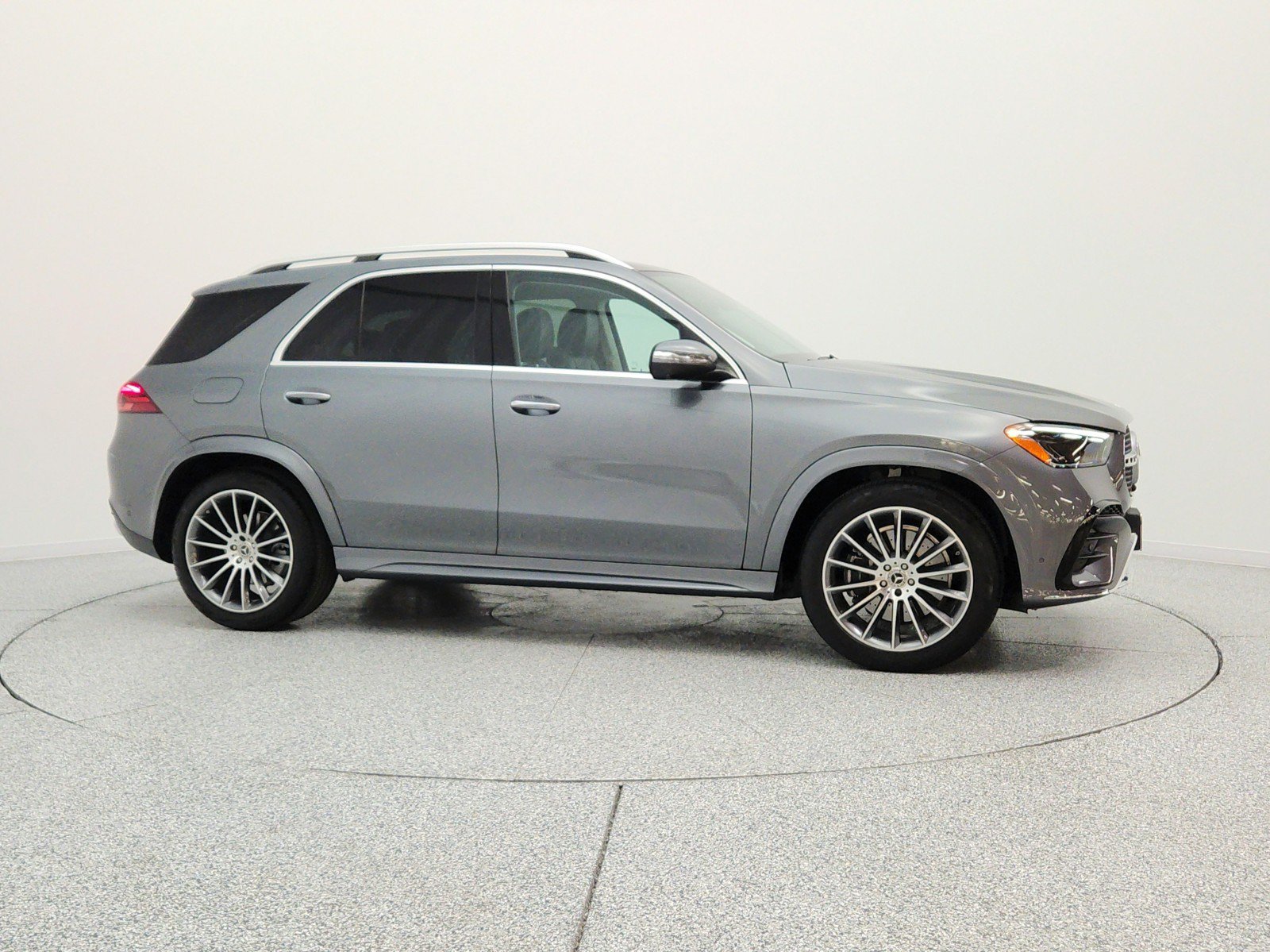 Certified 2025 Mercedes-Benz GLE 350 4MATIC image 4