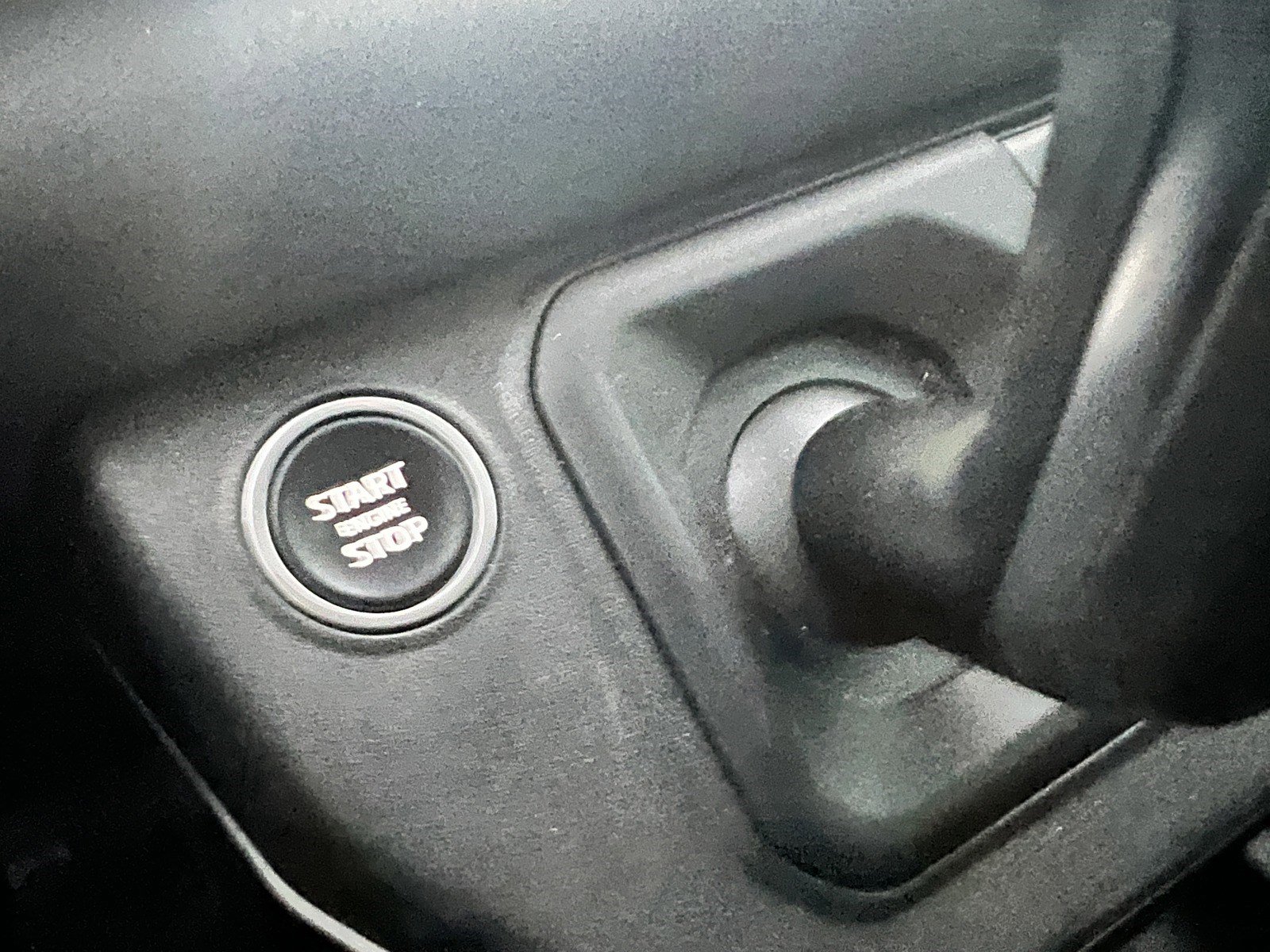 Used 2020 Land Rover Defender 110 S AWD/4WD image 29