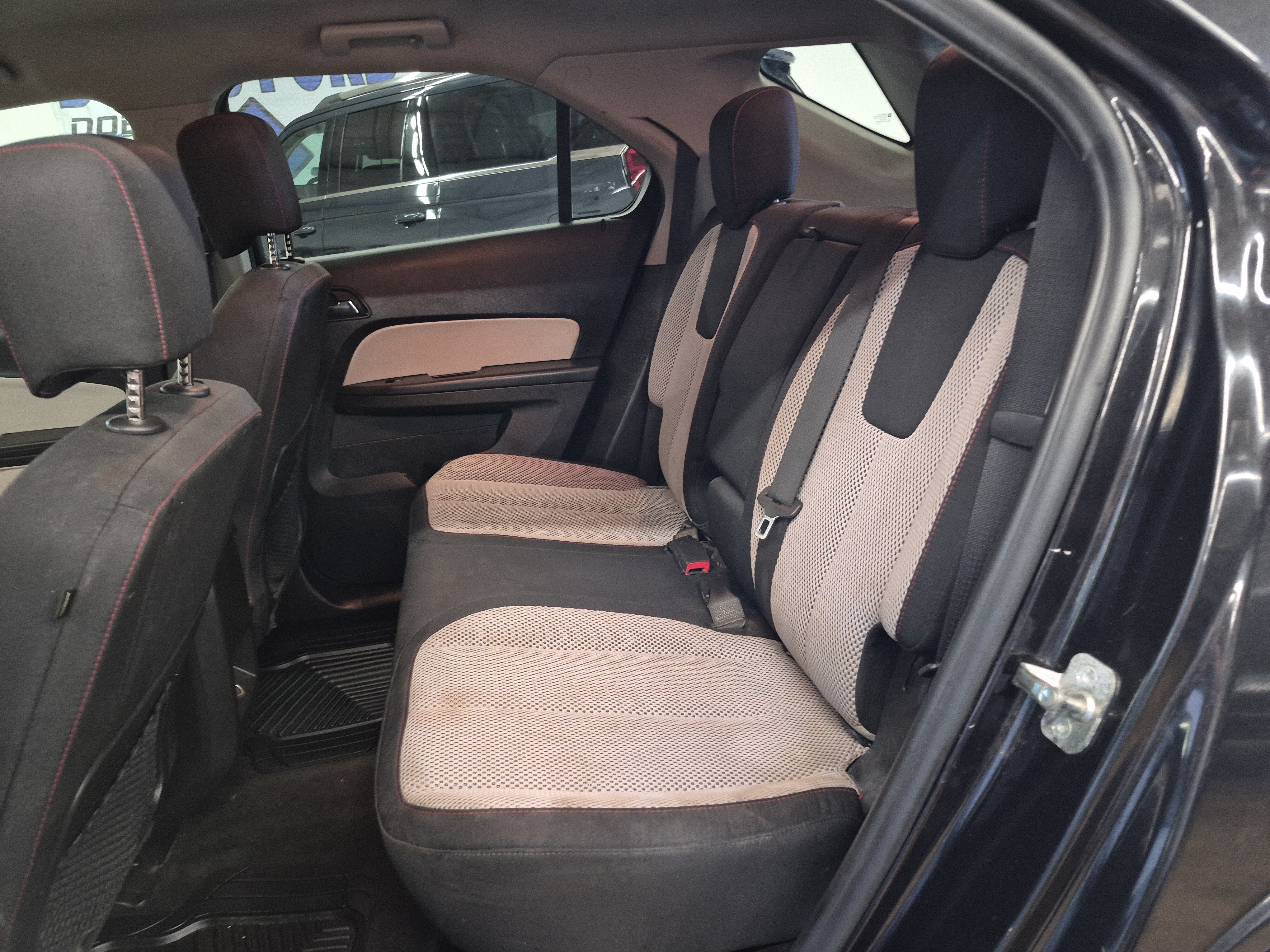 Used 2015 Chevrolet Equinox LT w/ Driver Convenience Package FWD image 14