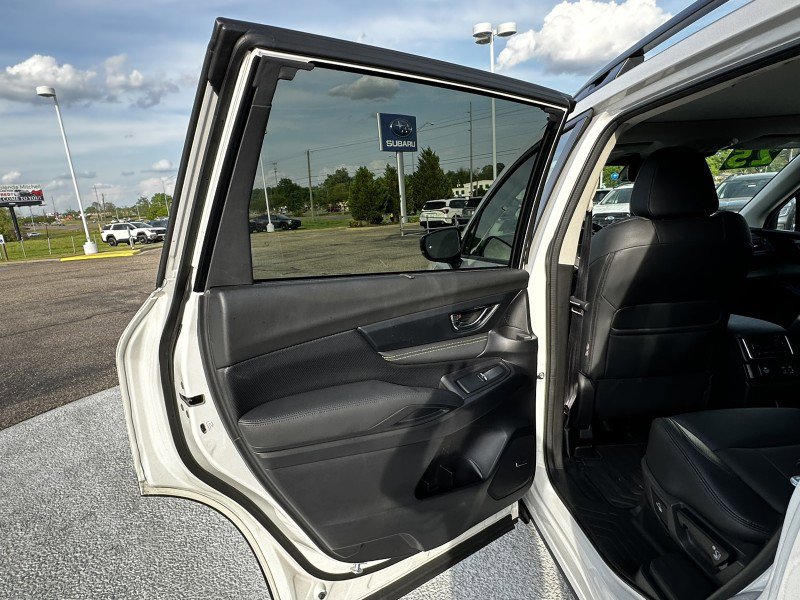 Certified 2025 Subaru Ascent Bronze Edition w/ Onyx Package image 14