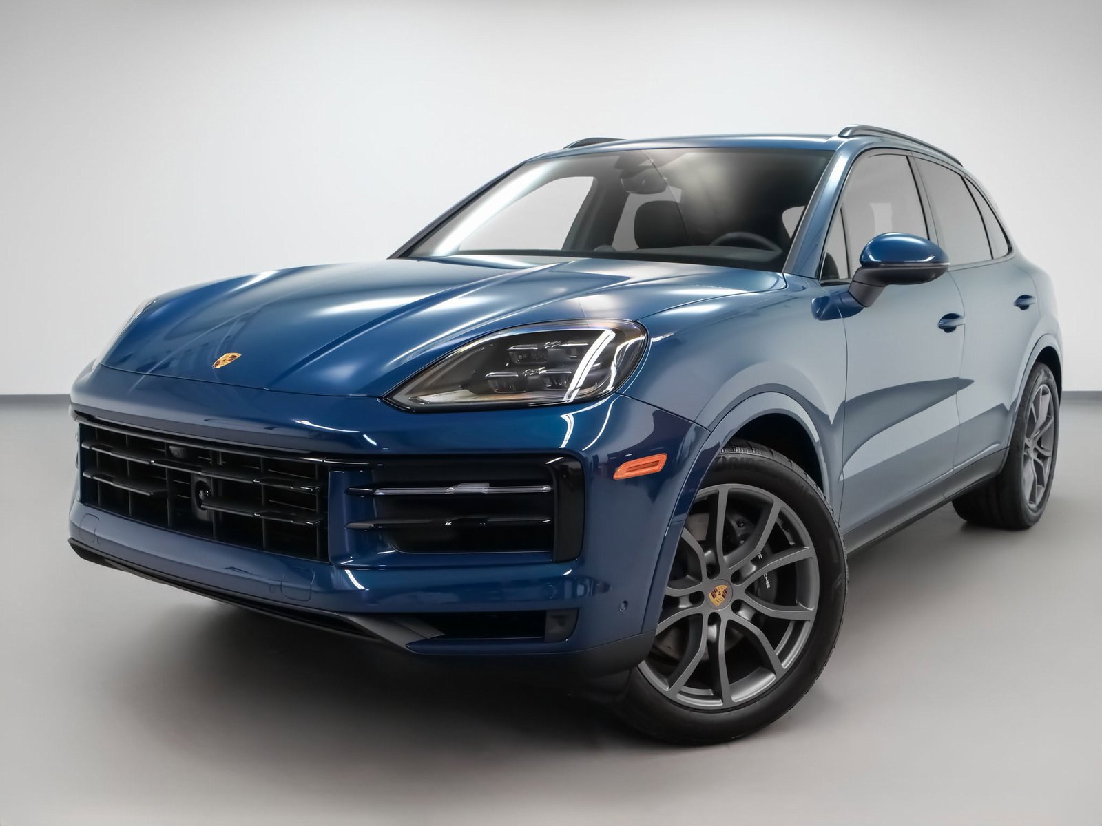 Used 2024 Porsche Cayenne image 1