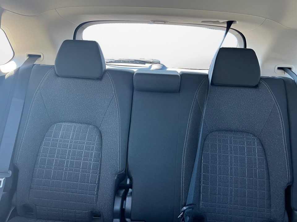Used 2026 Honda HR-V LX image 12