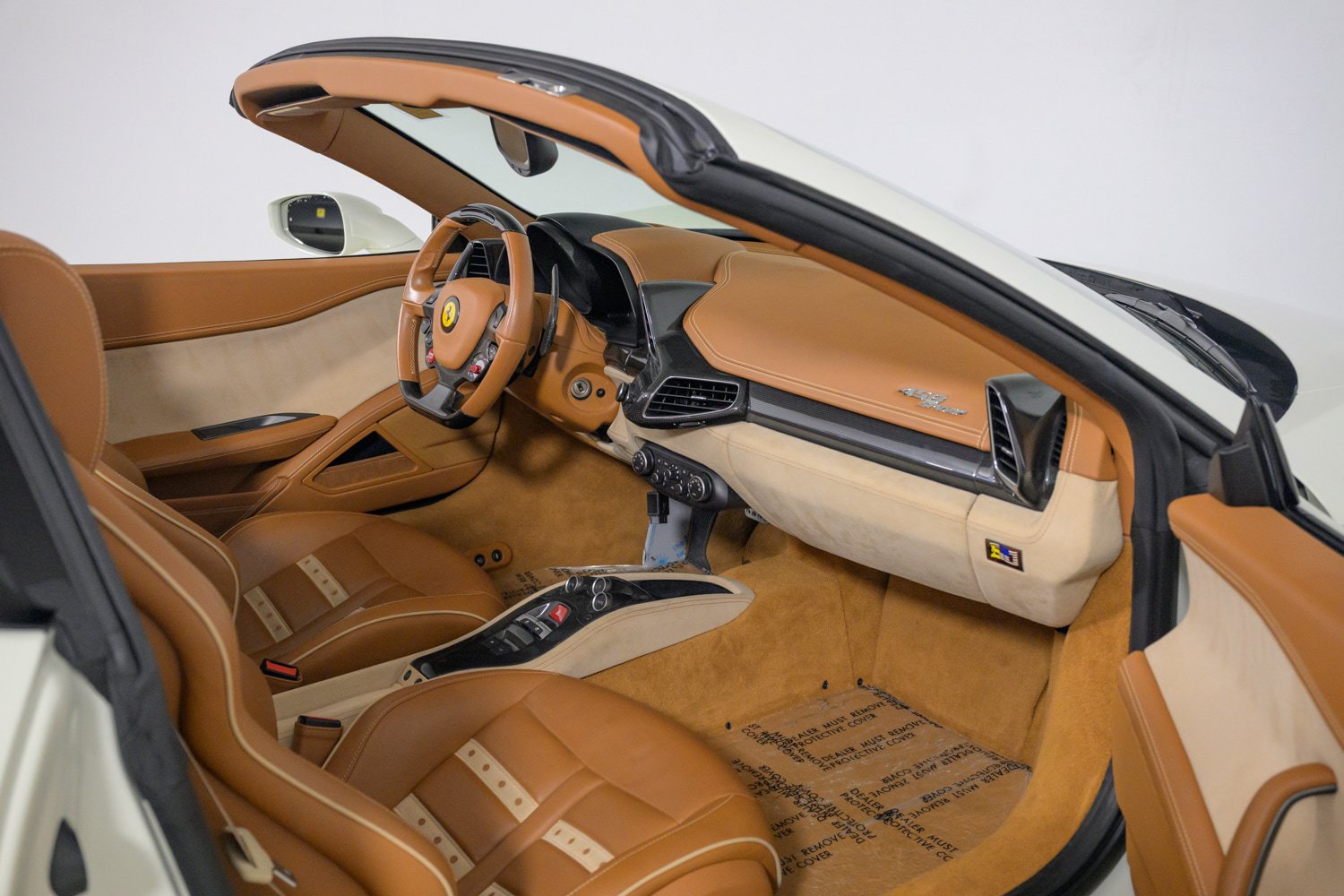 Used 2015 Ferrari 458 Spider RWD image 32