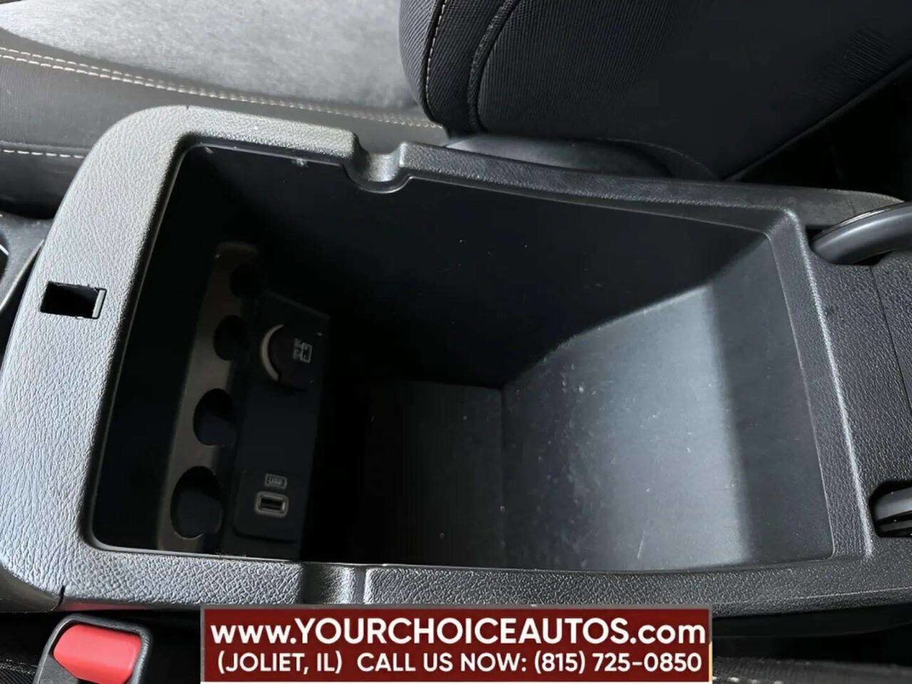 Used 2018 Jeep Cherokee Latitude w/ Safety Group AWD/4WD image 34