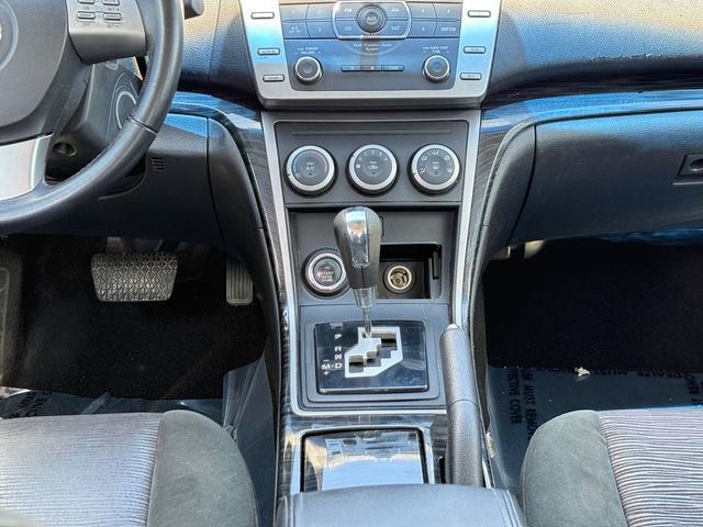 Used 2009 MAZDA MAZDA6 i Touring w/ Moonroof & Bose Pkg FWD image 11
