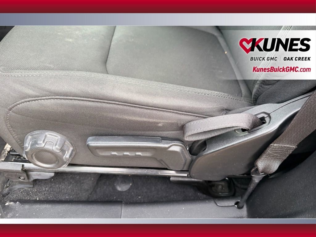 Used 2023 Jeep Wrangler Sport S image 8