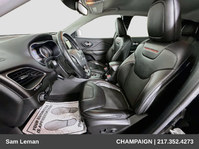Used 2021 Jeep Cherokee Trailhawk AWD/4WD image 20