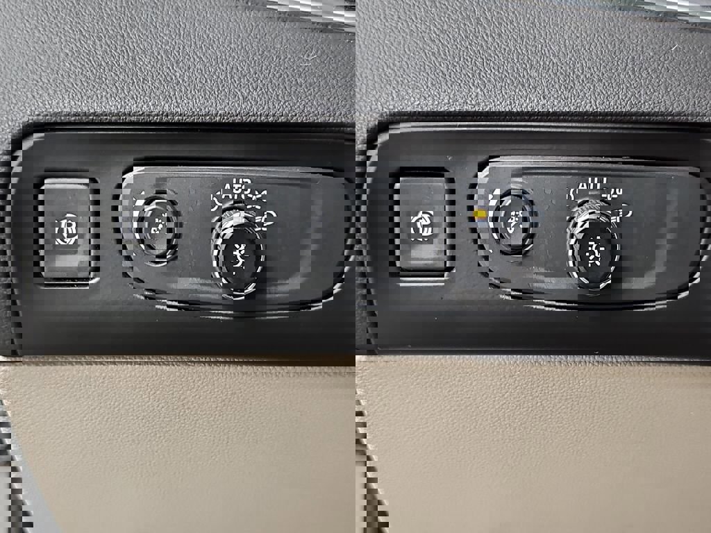 Used 2018 Buick Enclave Premium w/ Experience Buick Package image 29