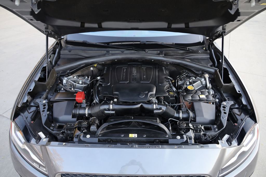 Used 2018 Jaguar F-PACE R-Sport AWD/4WD image 33