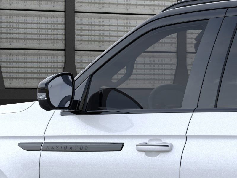 New 2025 Lincoln Navigator L Black Label image 20