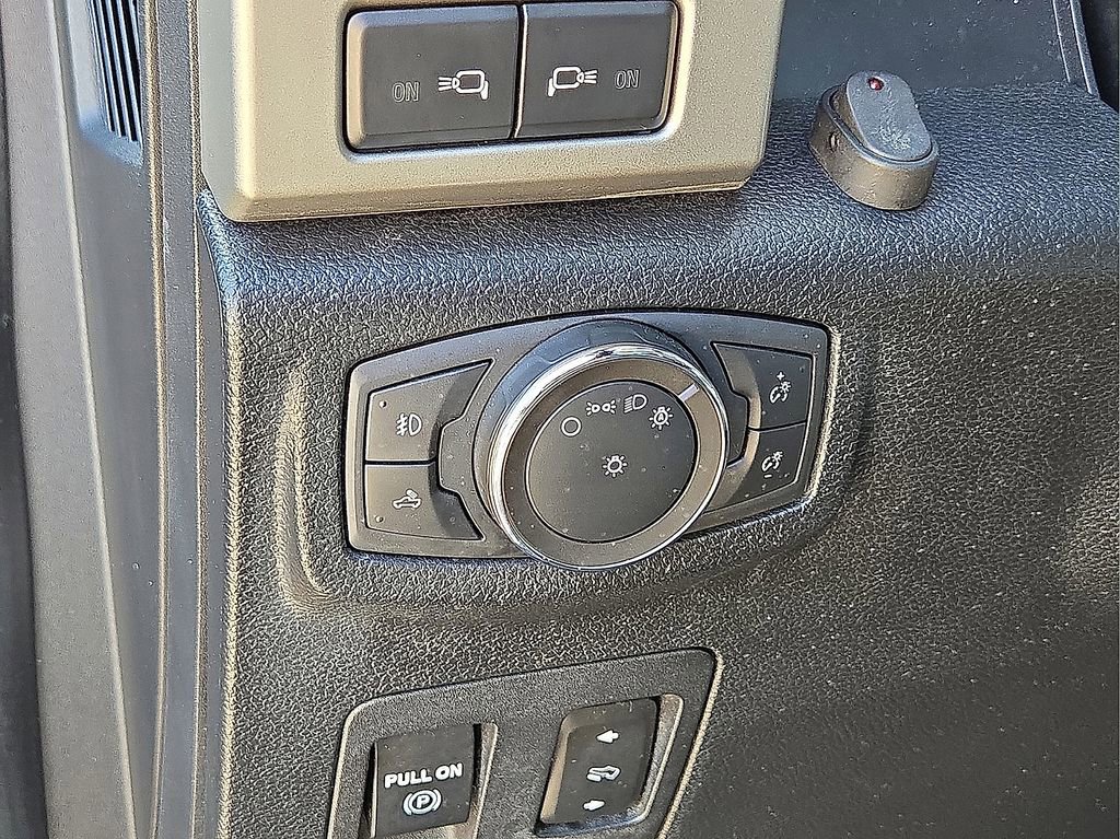 Used 2020 Ford F150 Lariat w/ Equipment Group 502A Luxury image 24