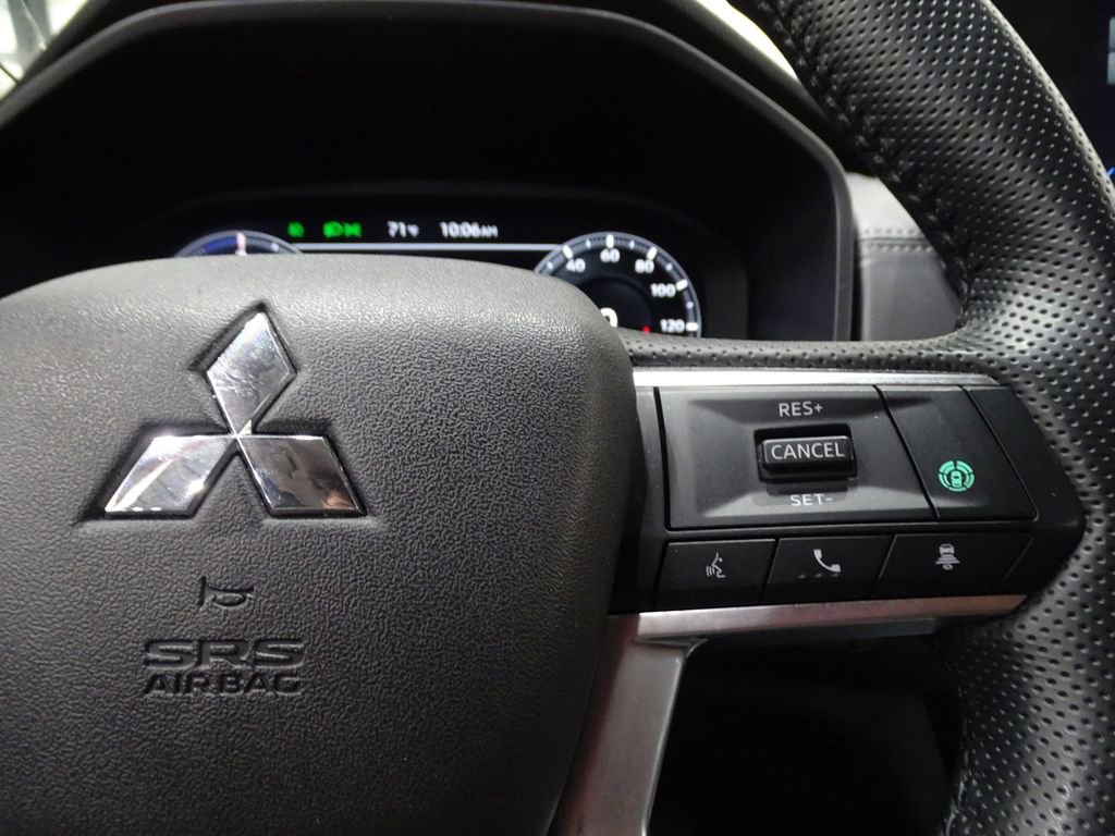 Used 2023 Mitsubishi Outlander SEL image 27