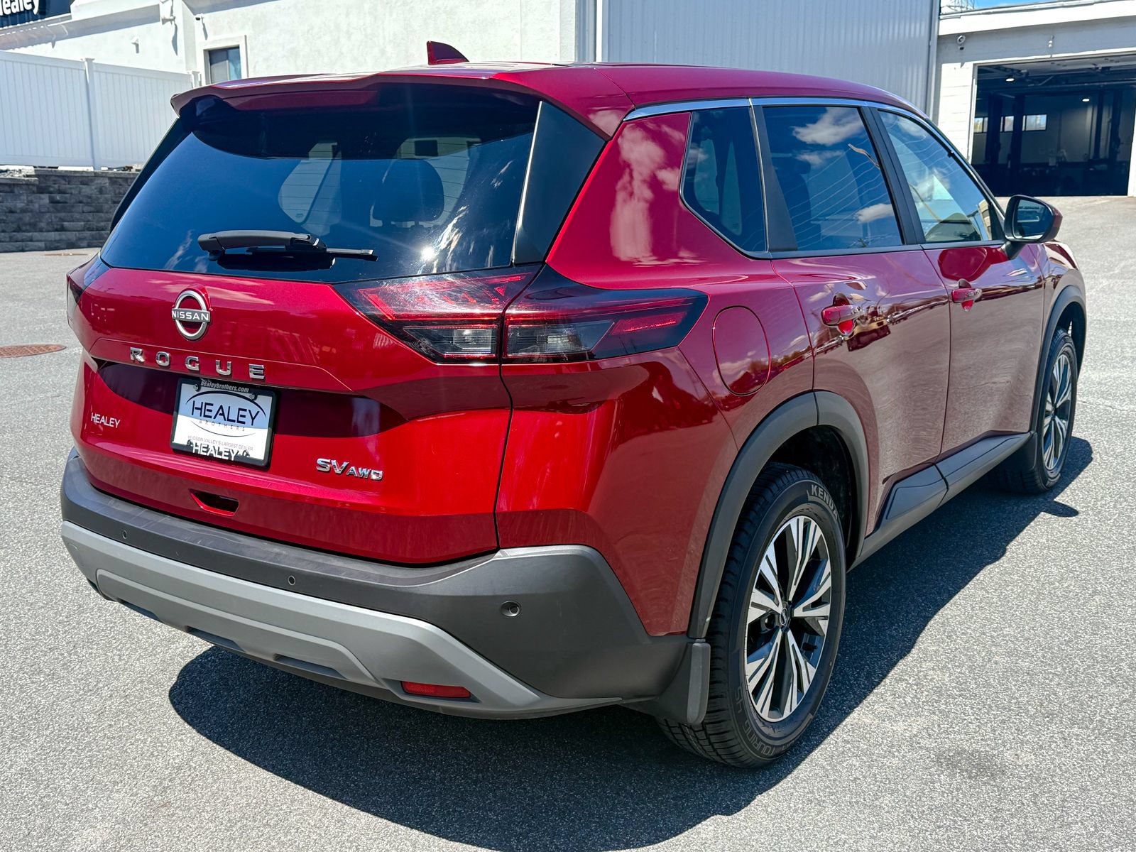 Used 2023 Nissan Rogue SV AWD/4WD image 7
