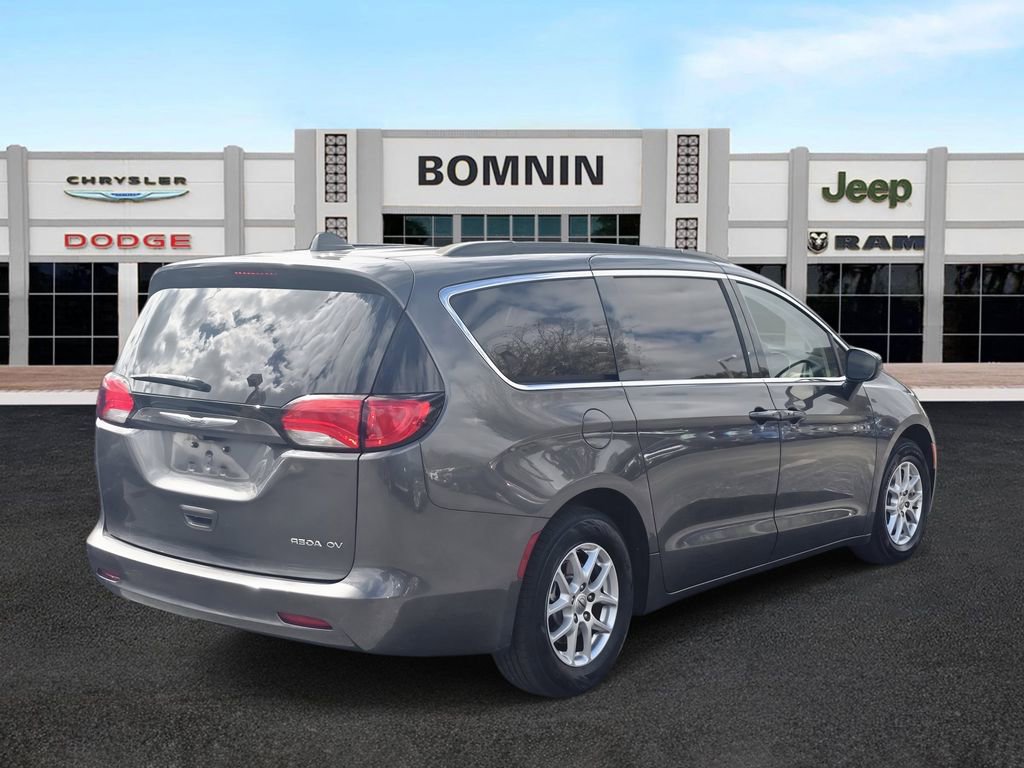 Used 2021 Chrysler Voyager Lxi image 4