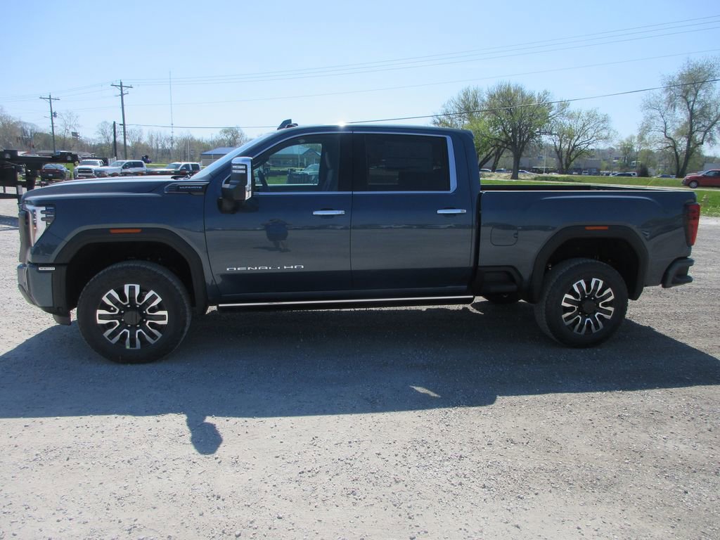 New 2026 GMC Sierra 3500 Denali Ultimate image 9