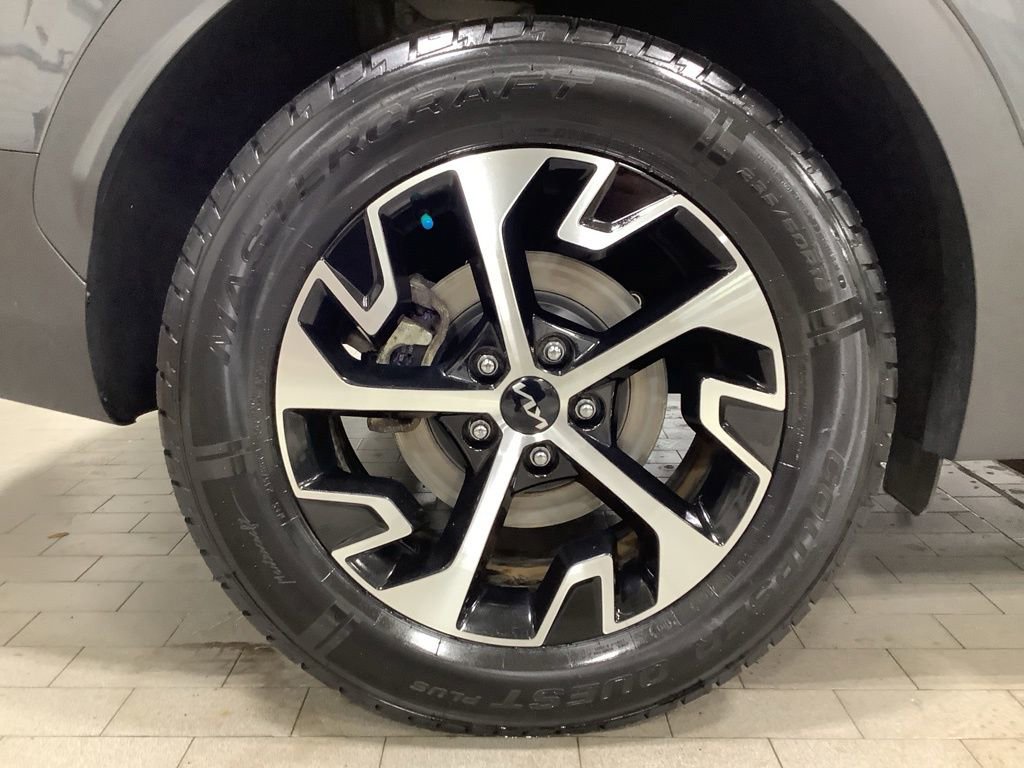 Used 2023 Kia Sportage EX image 31