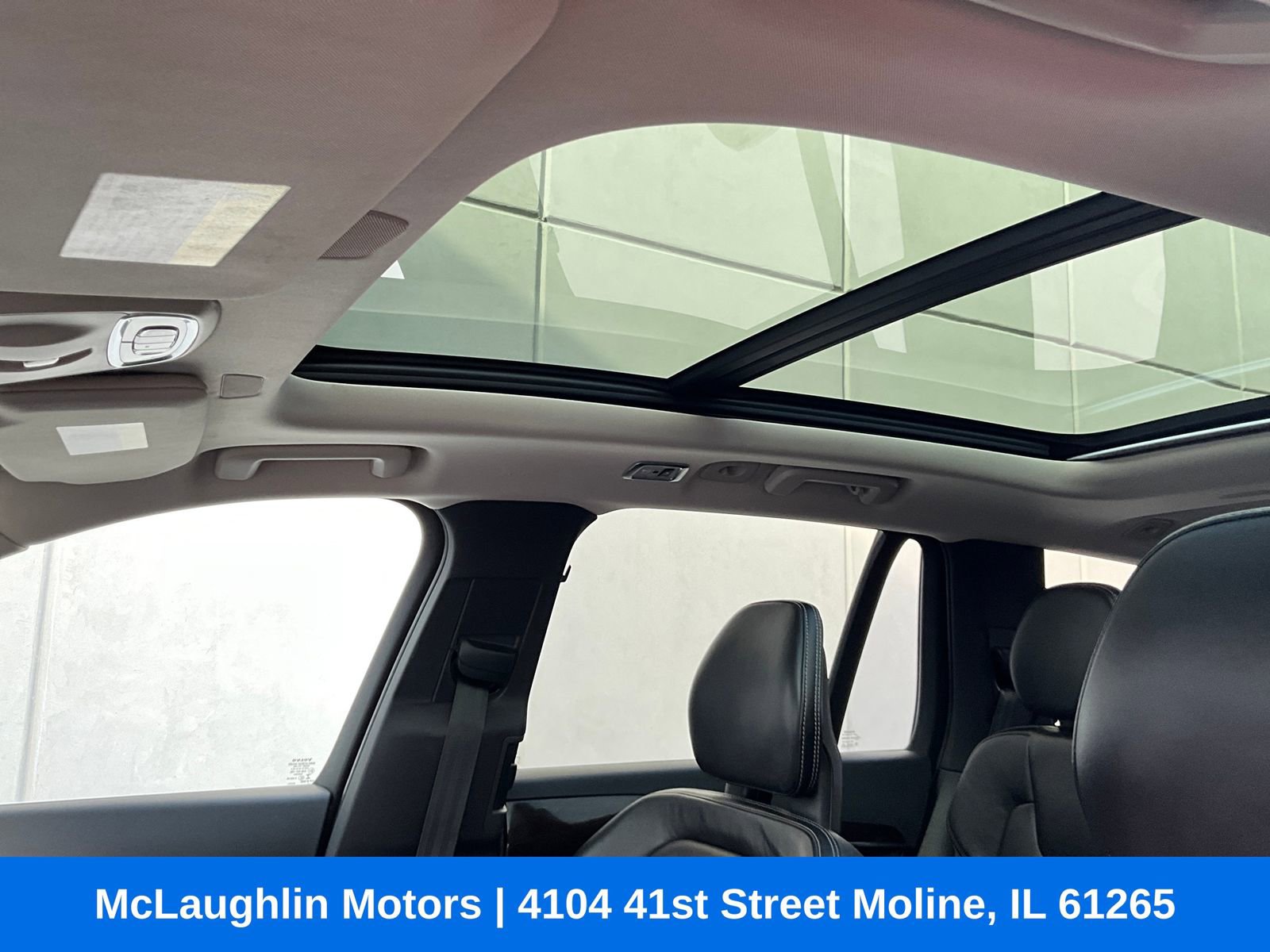 Used 2017 Volvo XC90 T6 Momentum image 26