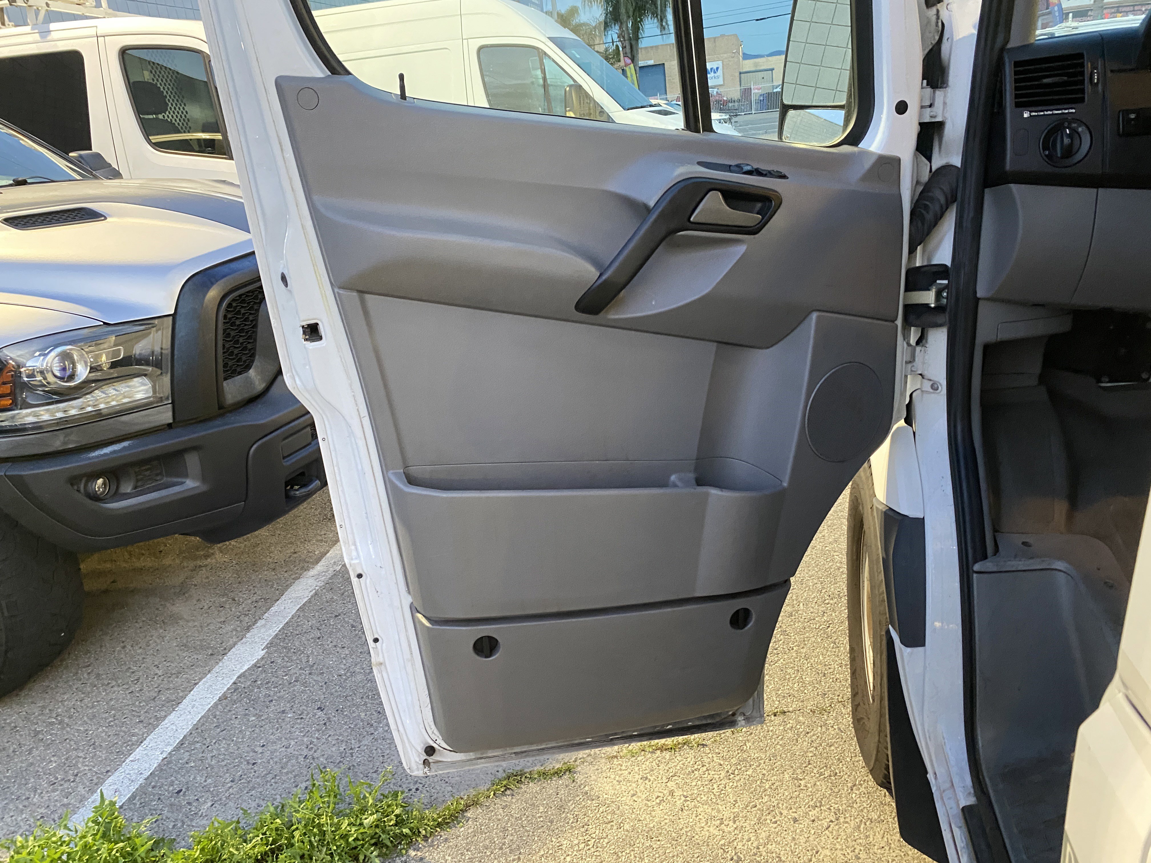 Used 2012 Mercedes-Benz Sprinter 2500 w/ Additional Battery Pkg image 14