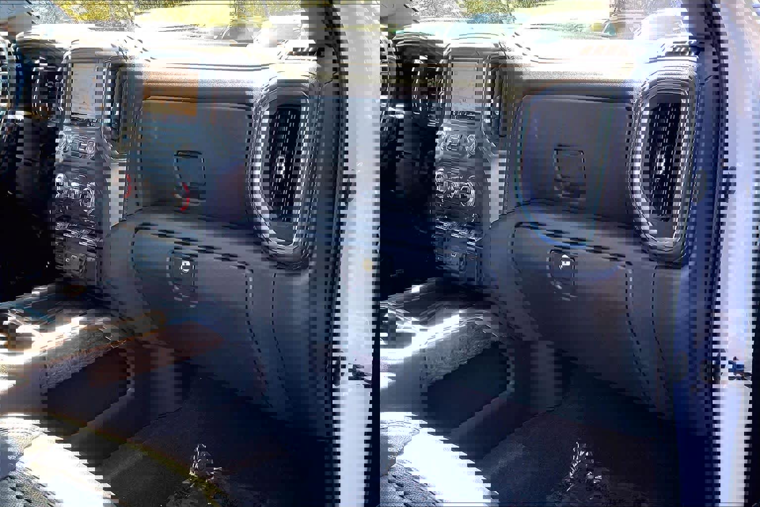 Used 2020 GMC Sierra 1500 Denali w/ Denali Premium Package image 15