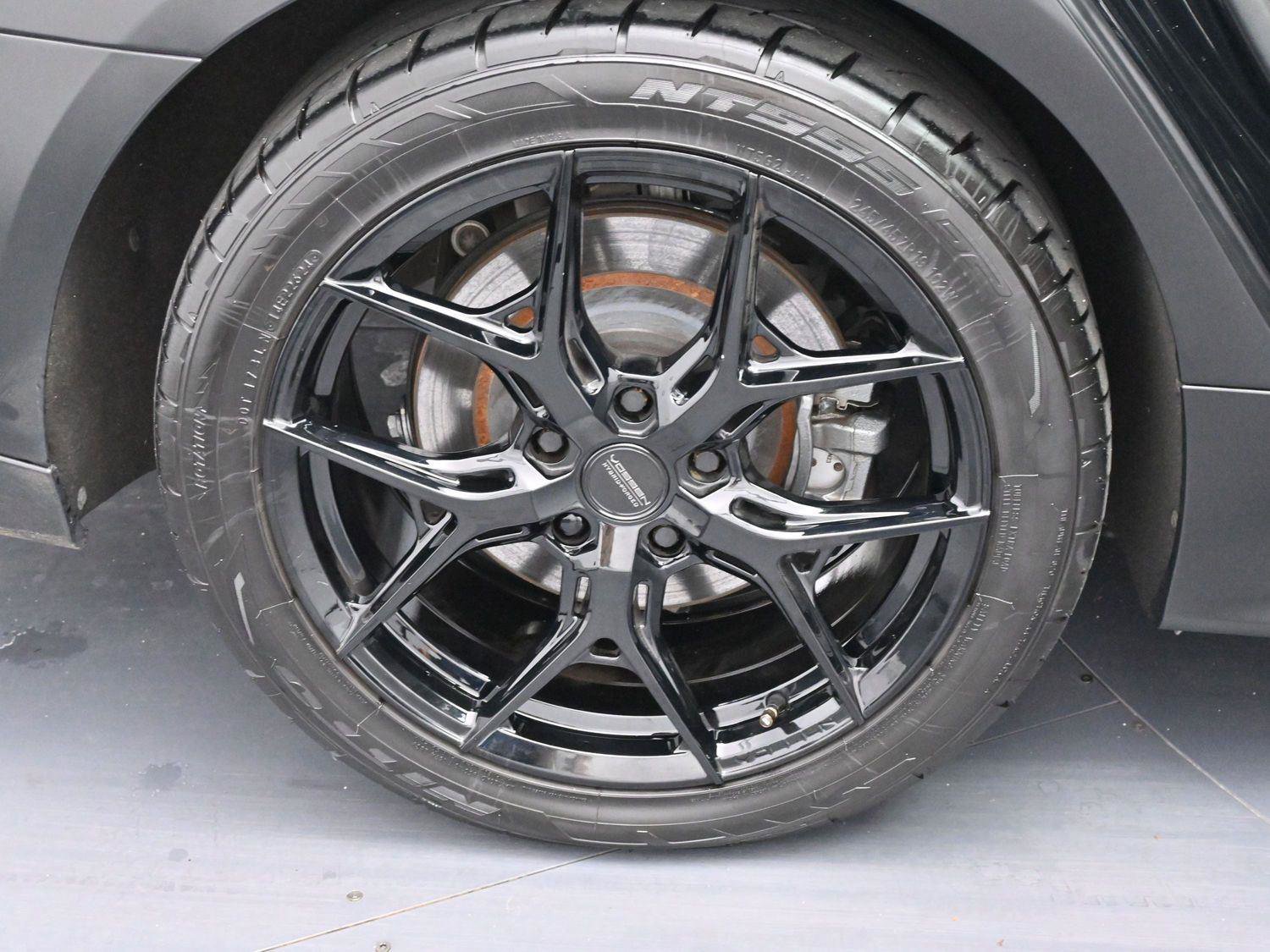 Used 2019 Cadillac CT6 V w/ Driver Assist Package image 33