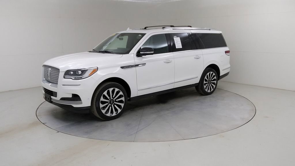 Used 2023 Lincoln Navigator L Reserve w/ Equipment Group 201A image 21