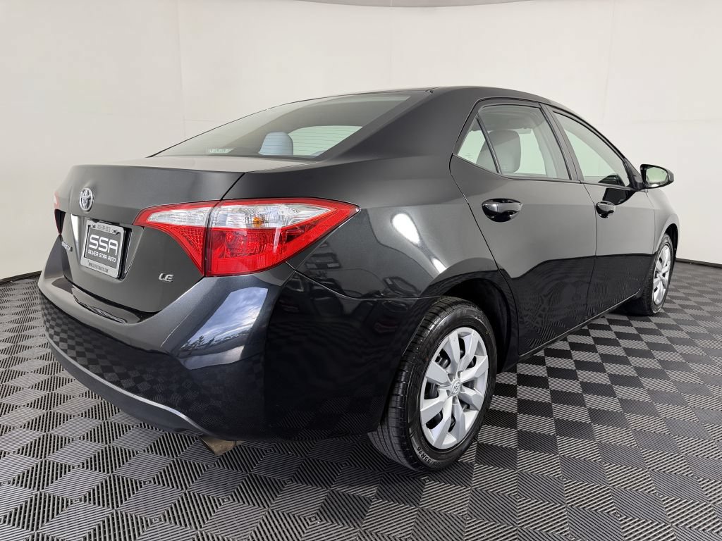Used 2016 Toyota Corolla LE FWD image 5