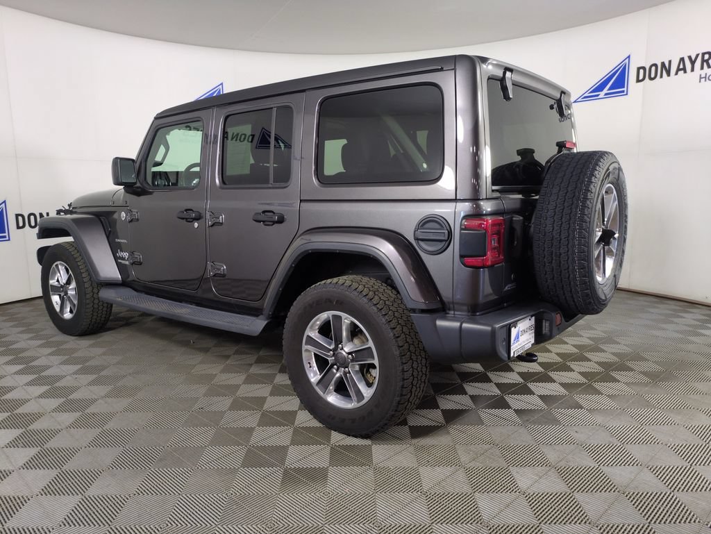 Used 2019 Jeep Wrangler Unlimited Sahara AWD/4WD image 3