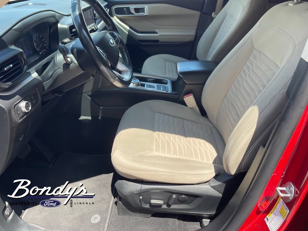 Used 2021 Ford Explorer XLT RWD image 10