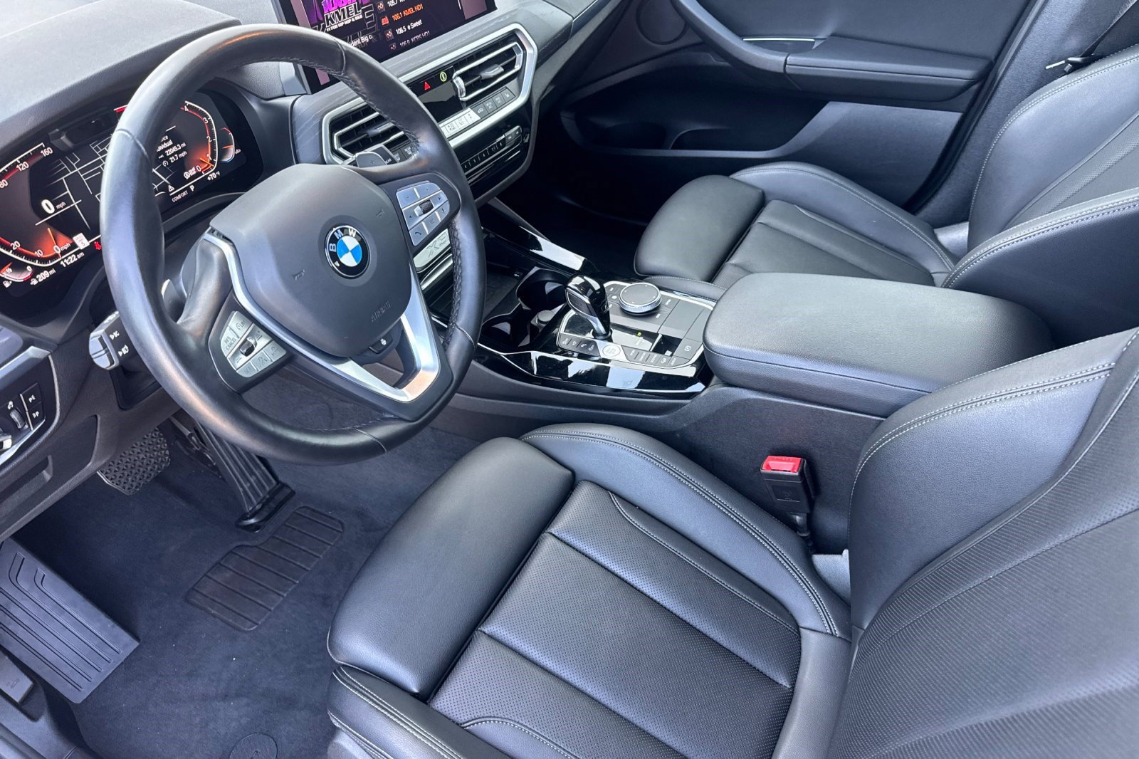 Used 2023 BMW X3 xDrive30i w/ Premium Package AWD/4WD image 4