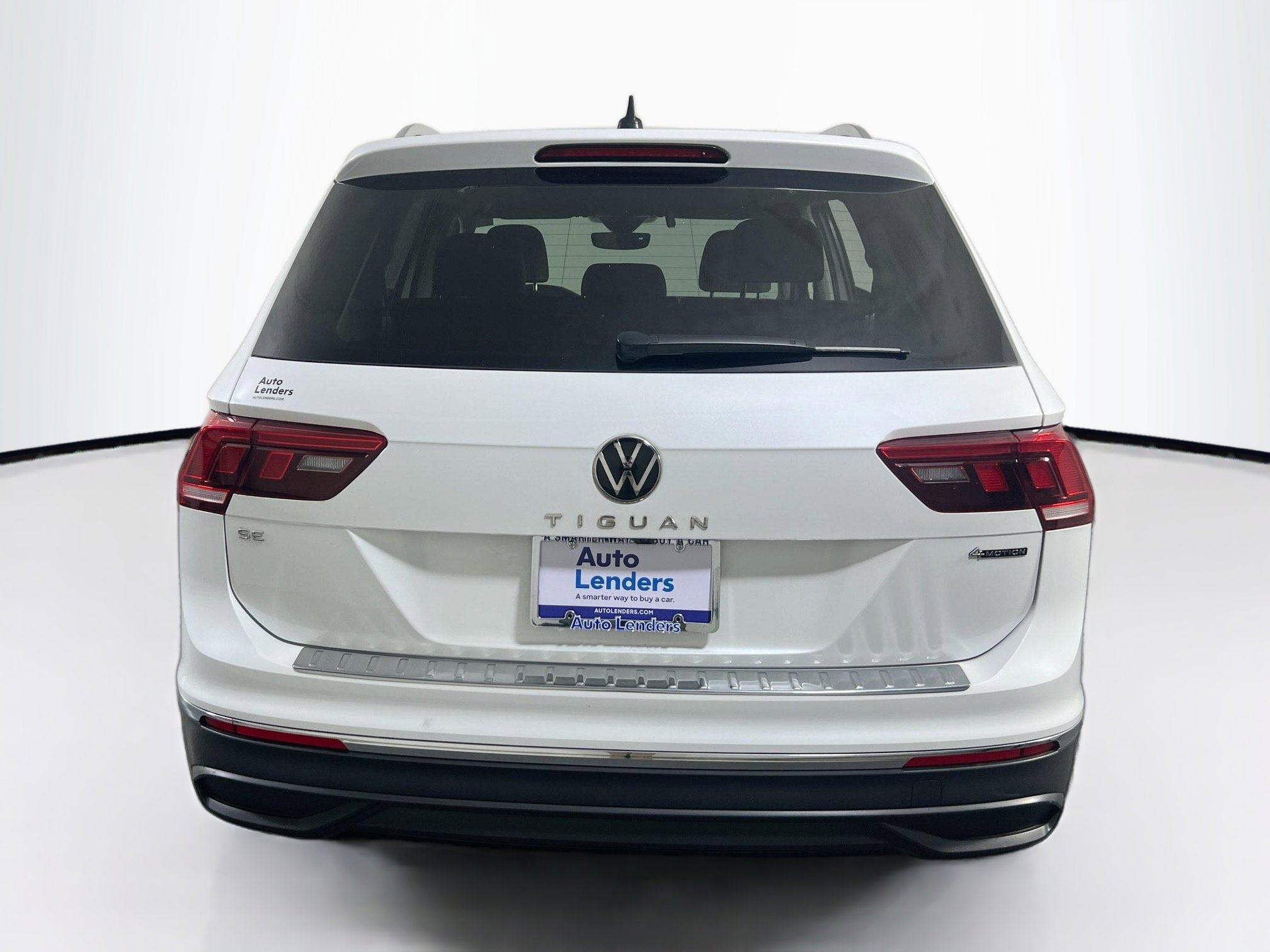 Used 2023 Volkswagen Tiguan SE image 6